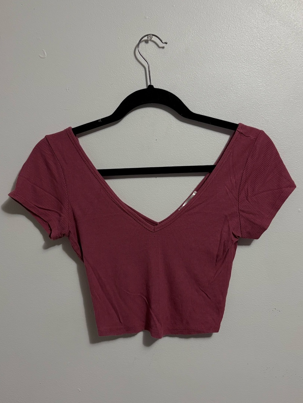Ribbed V-Neck Crop Top - Dusty Rose